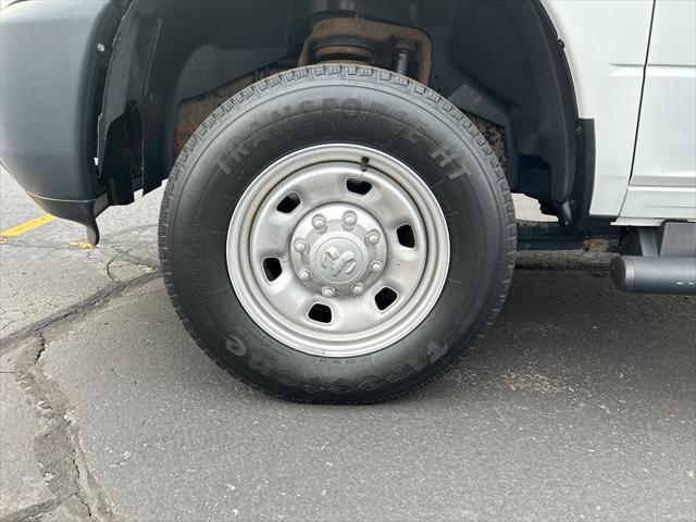 2016 RAM 2500 Tradesman 2016 RAM 2500 Tradesman