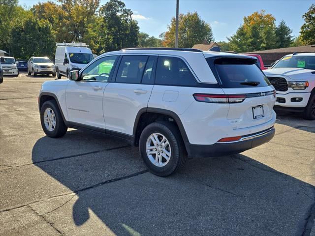 2024 Jeep Grand Cherokee Laredo 4x4 2024 Jeep Grand Cherokee Laredo 4x4