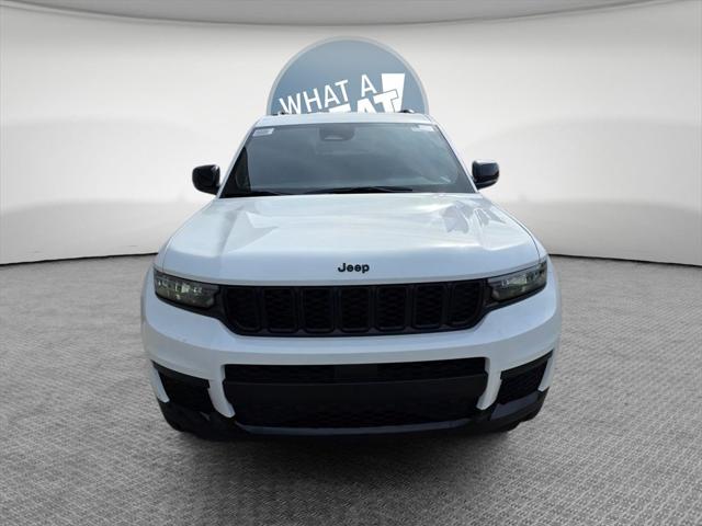 2025 Jeep Grand Cherokee GRAND CHEROKEE L ALTITUDE X 4X4