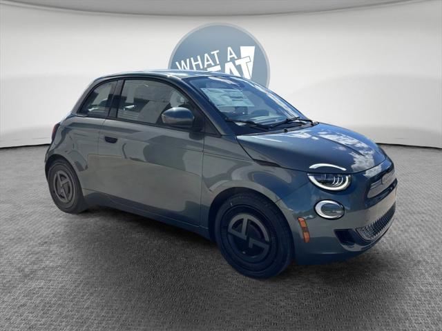 2025 Fiat FIAT 500e GIORGIO ARMANI Collectors Edition 2025 Fiat FIAT 500e GIORGIO ARMANI Collectors Edition