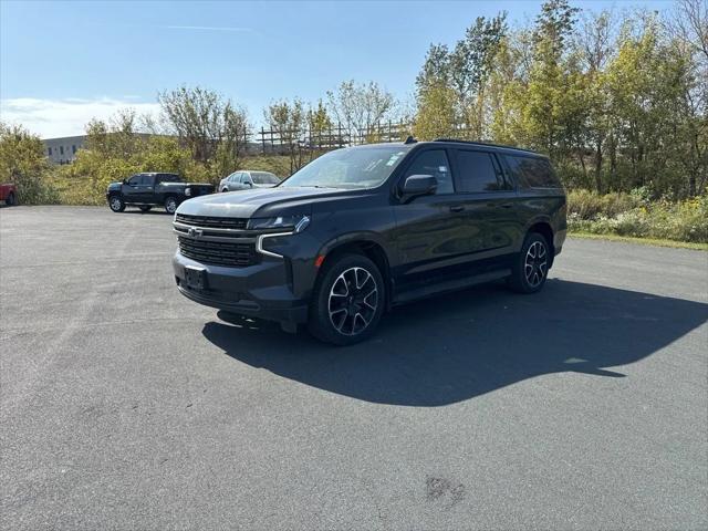 2022 Chevrolet Suburban 4WD RST