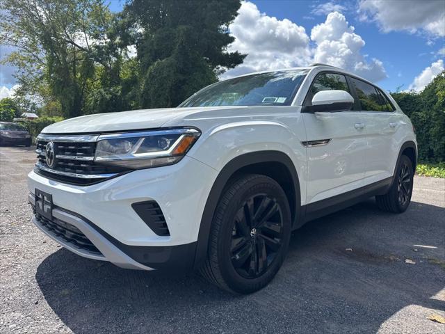 2022 Volkswagen Atlas Cross Sport 2.0T SE w/Technology
