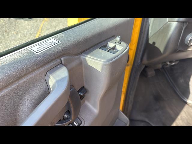 2021 GMC Savana Cutaway Work Van