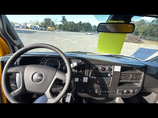 2021 GMC Savana Cutaway Work Van