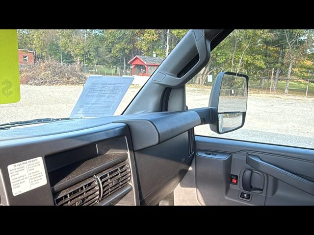 2021 GMC Savana Cutaway Work Van