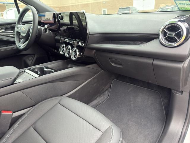 2024 Chevrolet V Blazer eAWD 2LT