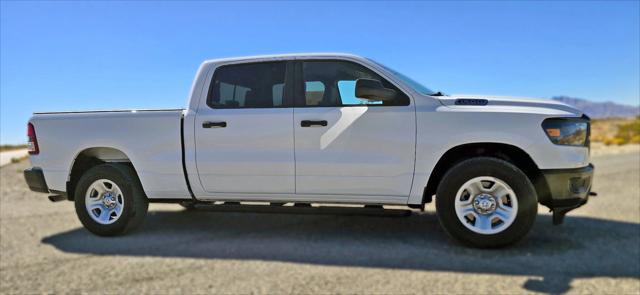 2024 RAM 1500 Tradesman Crew Cab 4x4 64 Box