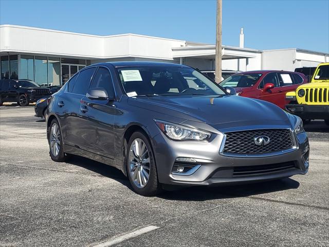 2021 INFINITI Q50 LUXE