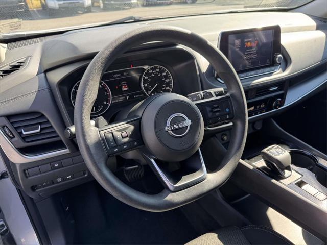 2024 Nissan Rogue SV FWD