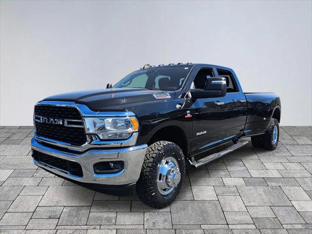 2024 RAM 3500 Big Horn Crew Cab 4x4 8 Box 2024 RAM 3500 Big Horn Crew Cab 4x4 8 Box