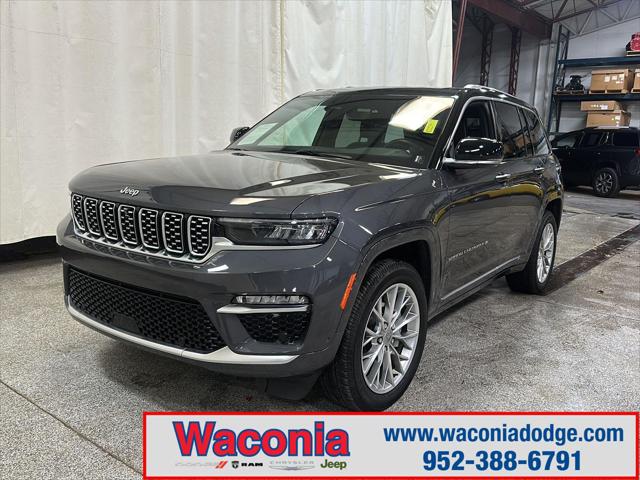 2022 Jeep Grand Cherokee Summit 4x4 2022 Jeep Grand Cherokee Summit 4x4