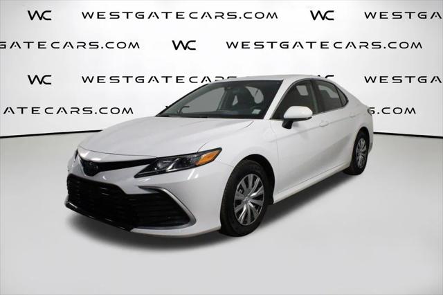 2022 Toyota Camry LE Hybrid