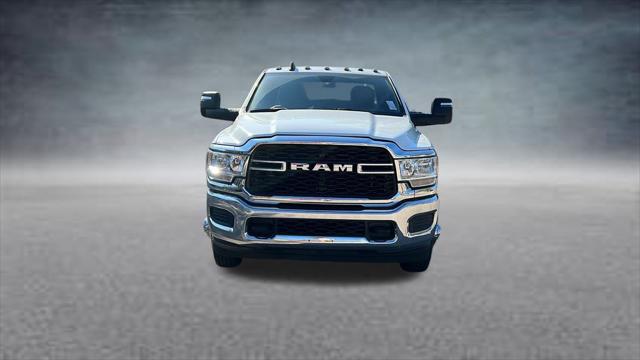 2024 Ram 3500 Tradesman/SLT/Laramie/Limited