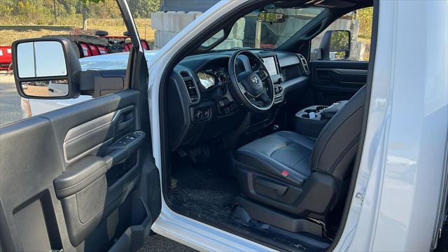 2024 Ram 5500 Tradesman/SLT