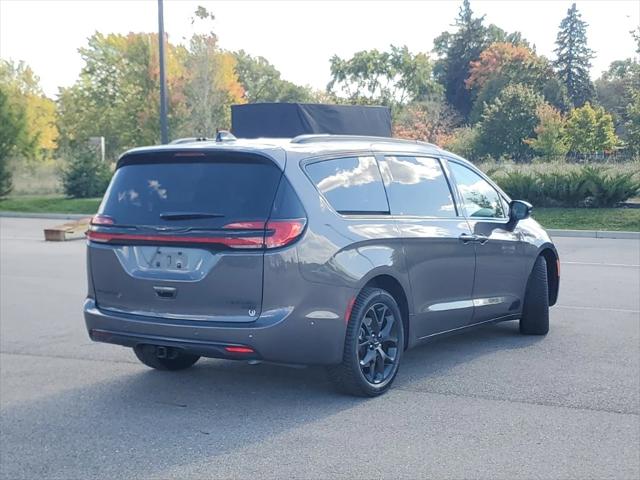 2023 Chrysler Pacifica Limited AWD