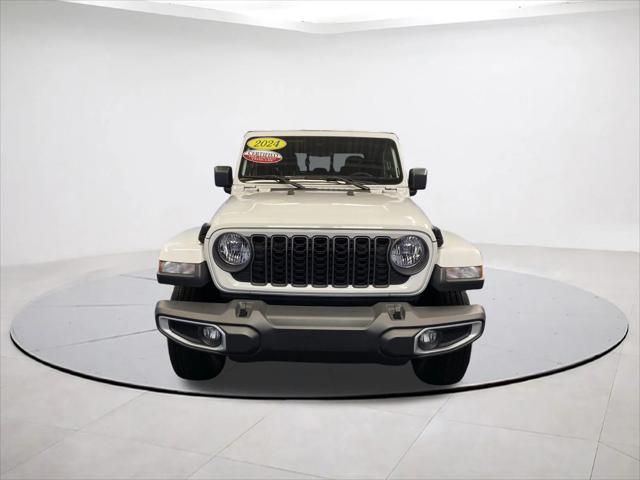 2024 Jeep Gladiator Sport S