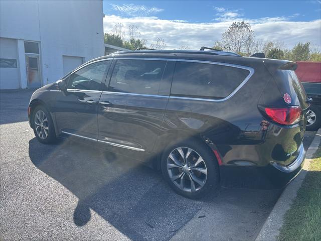 2017 Chrysler Pacifica Limited 2017 Chrysler Pacifica Limited