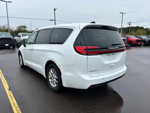 2024 Chrysler Pacifica Touring L 2024 Chrysler Pacifica Touring L