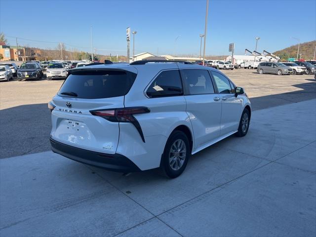 2022 Toyota Sienna XLE 2022 Toyota Sienna XLE