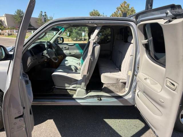 2000 Toyota Tundra SR5 V8