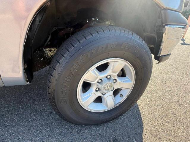 2000 Toyota Tundra SR5 V8