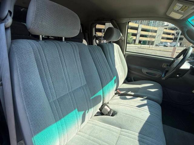 2000 Toyota Tundra SR5 V8