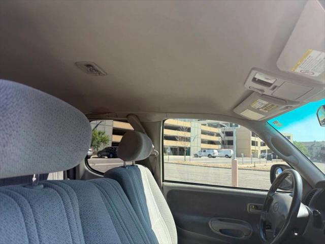 2000 Toyota Tundra SR5 V8