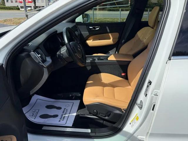 2020 Volvo XC60 T5 Momentum