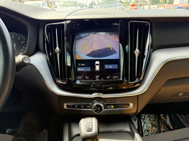 2020 Volvo XC60 T5 Momentum