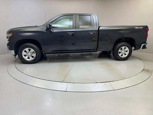 2022 Chevrolet Silverado 1500 4WD Double Cab Standard Bed WT