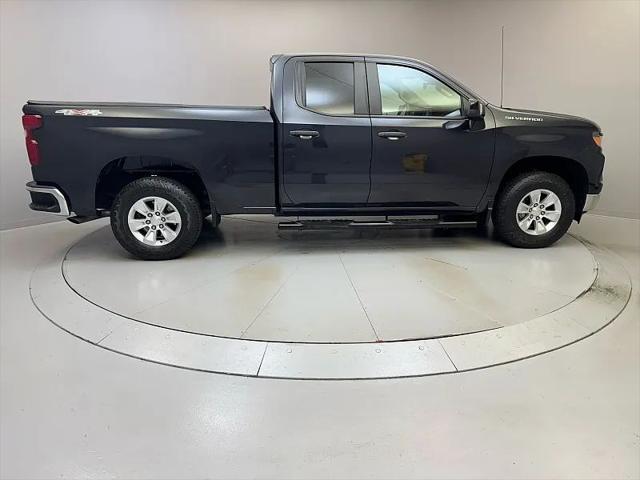 2022 Chevrolet Silverado 1500 4WD Double Cab Standard Bed WT