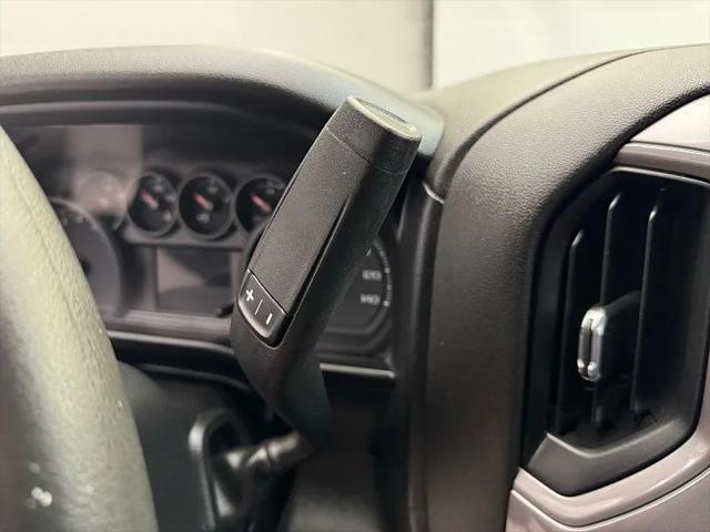 2022 Chevrolet Silverado 1500 4WD Double Cab Standard Bed WT