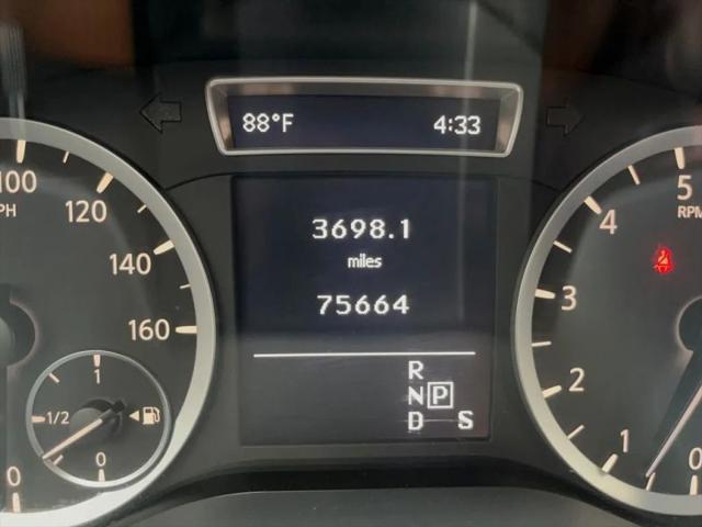 2017 INFINITI QX30 Luxury