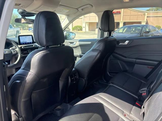 2022 Ford Escape SEL Hybrid