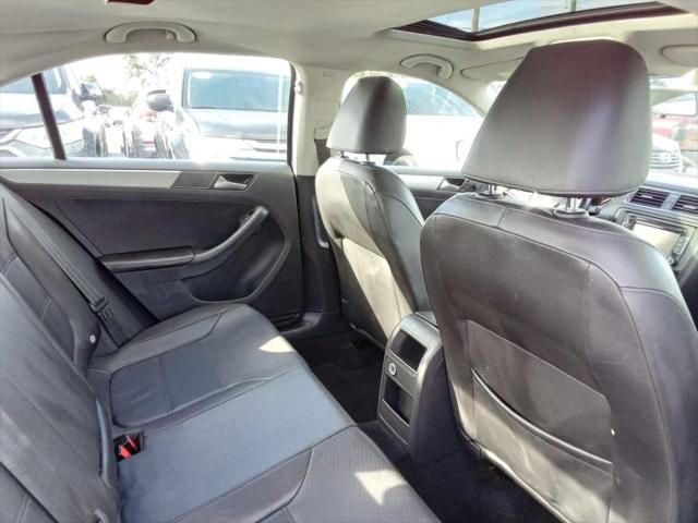 2015 Volkswagen Jetta 1.8T SE