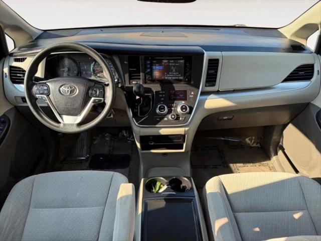 2015 Toyota Sienna LE 7 Passenger