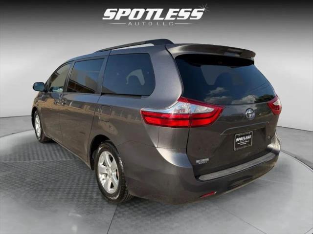 2015 Toyota Sienna LE 7 Passenger