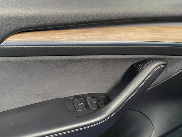 2022 Tesla Model 3 Rear-Wheel Drive
