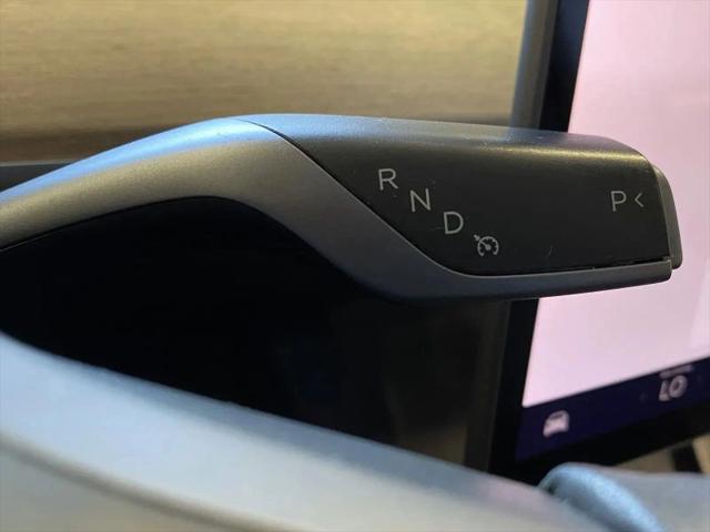 2022 Tesla Model 3 Rear-Wheel Drive