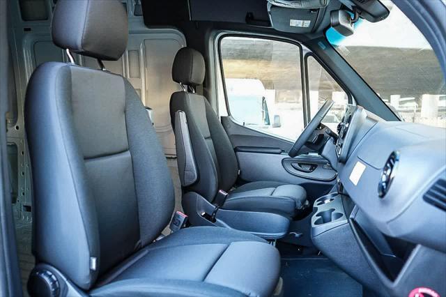 2026 Mercedes-Benz Sprinter Cargo Van Standard Roof 4-Cyl Diesel