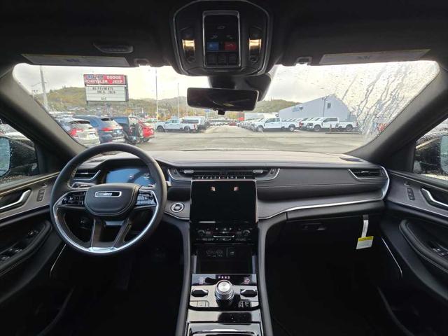 2025 Jeep Grand Cherokee Overland 4x4