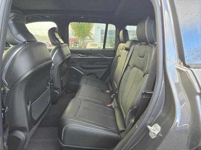 2025 Jeep Grand Cherokee Overland 4x4