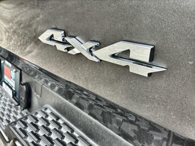 2026 Ram 1500 Laramie Crew Cab 4x4 57 Box