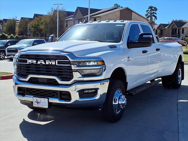 2026 RAM Ram 3500 RAM 3500 TRADESMAN CREW CAB 4X4 8 BOX