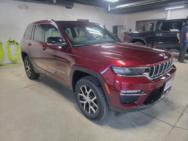 2024 Jeep Grand Cherokee Limited 4x4 2024 Jeep Grand Cherokee Limited 4x4