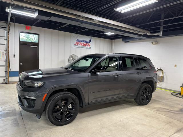 2023 Jeep Grand Cherokee Limited 4x4 2023 Jeep Grand Cherokee Limited 4x4