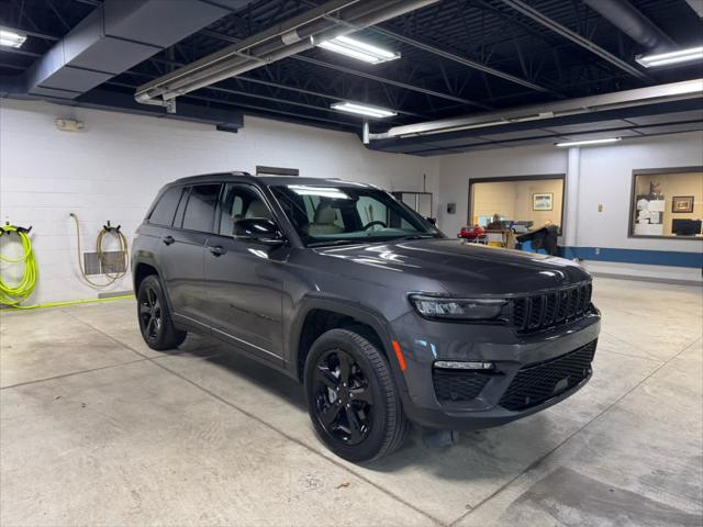 2023 Jeep Grand Cherokee Limited 4x4 2023 Jeep Grand Cherokee Limited 4x4