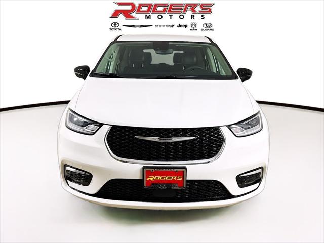 2024 Chrysler Pacifica Touring L 2024 Chrysler Pacifica Touring L