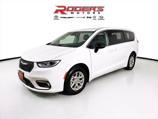 2024 Chrysler Pacifica Touring L 2024 Chrysler Pacifica Touring L