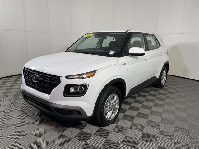 2025 Hyundai Venue SE